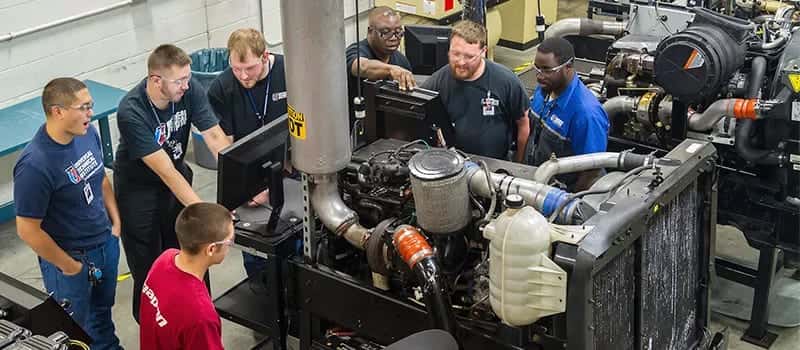 How to Become a Bus Mechanic