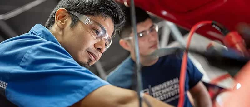 7 Steps To Become an Auto Mechanic