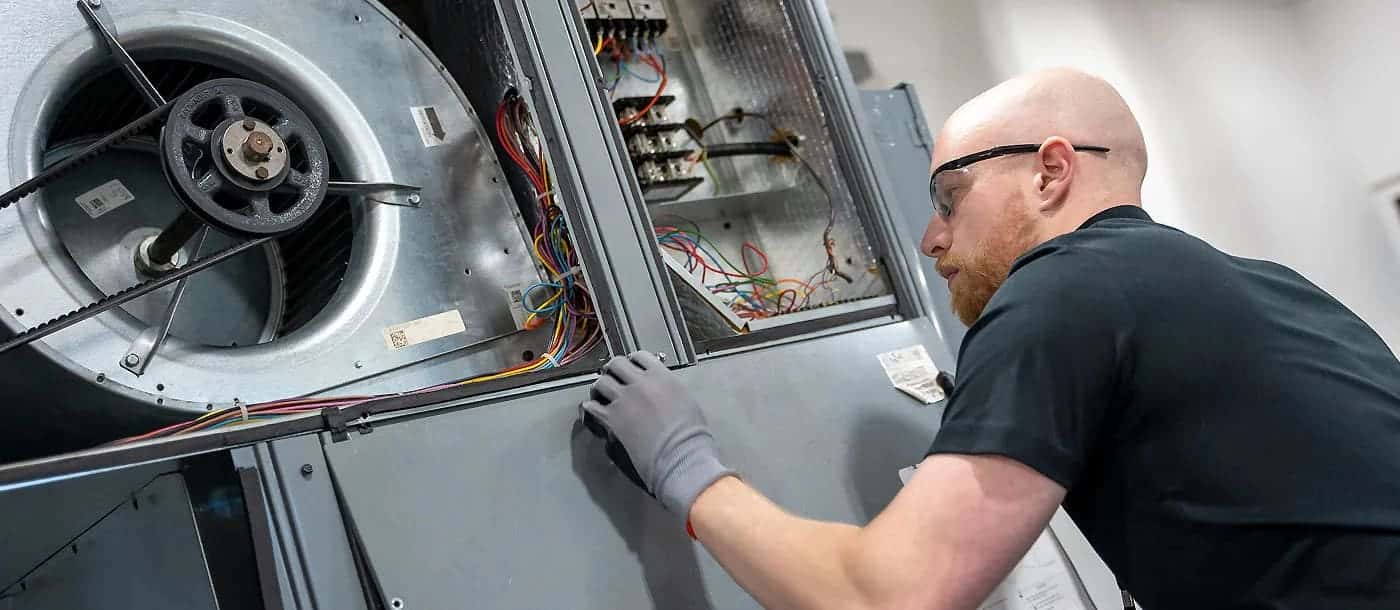 HVACR CAREER PATH OUTLOOK