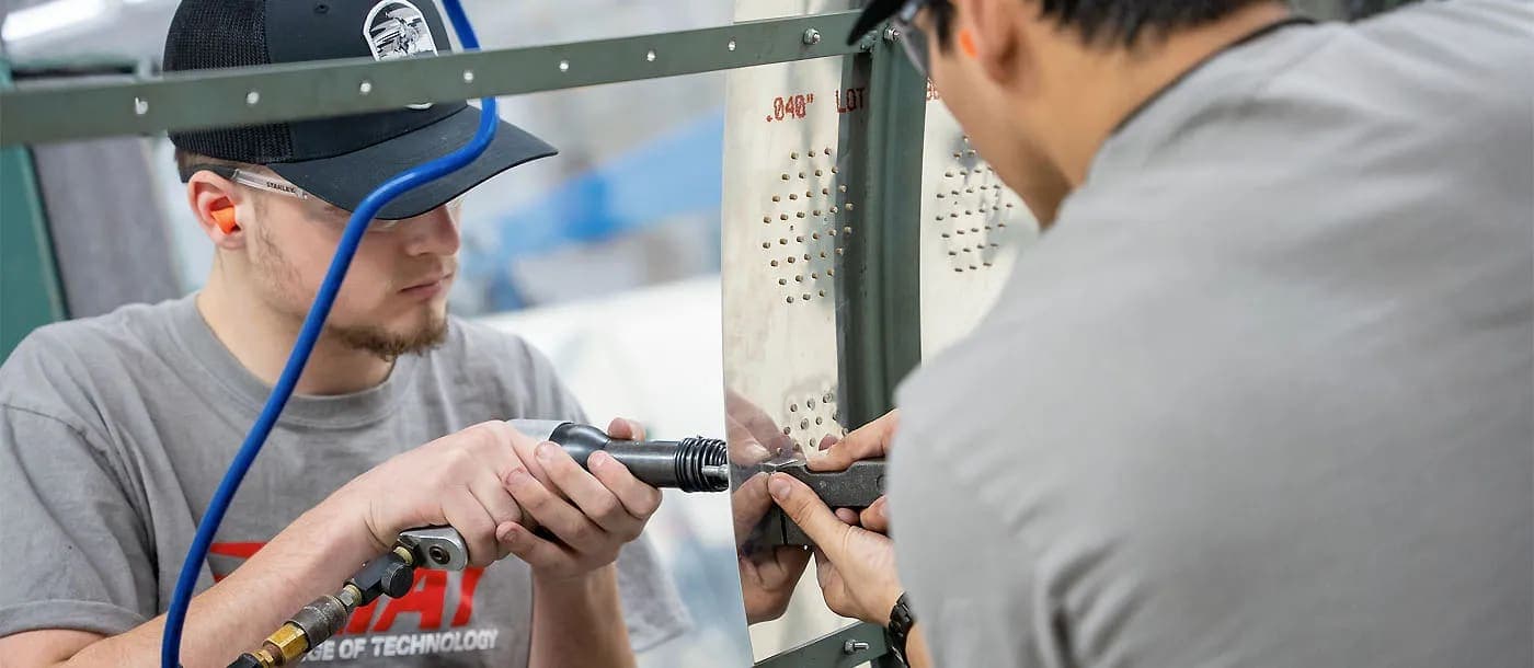 AVIATION MECHANIC COURSES