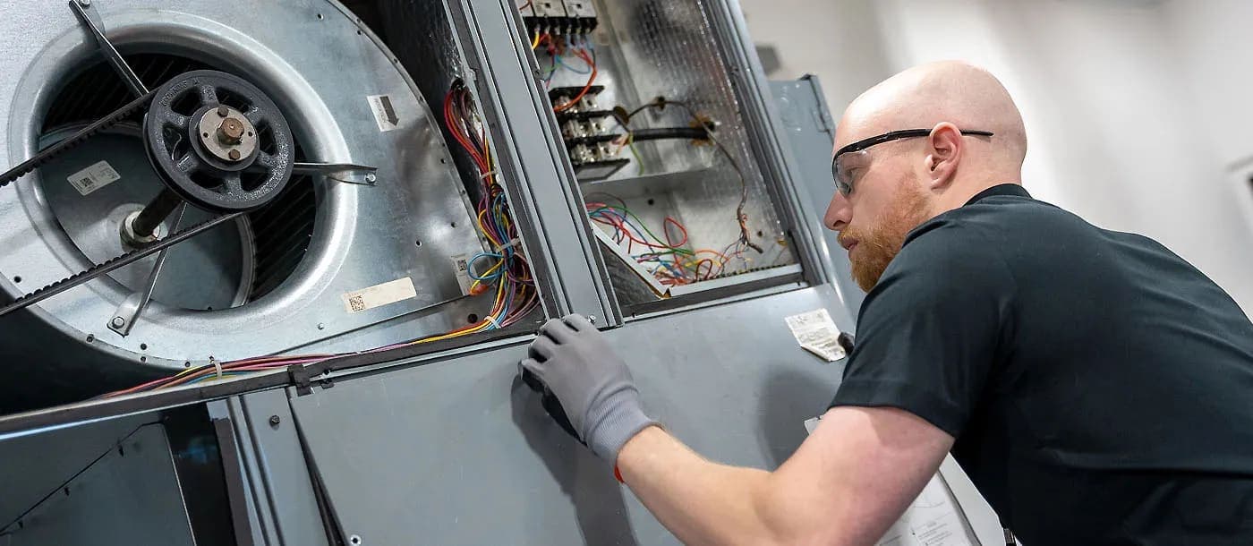 HVACR JOB OUTLOOK: EXPLORING YOUR CAREER OPTIONS