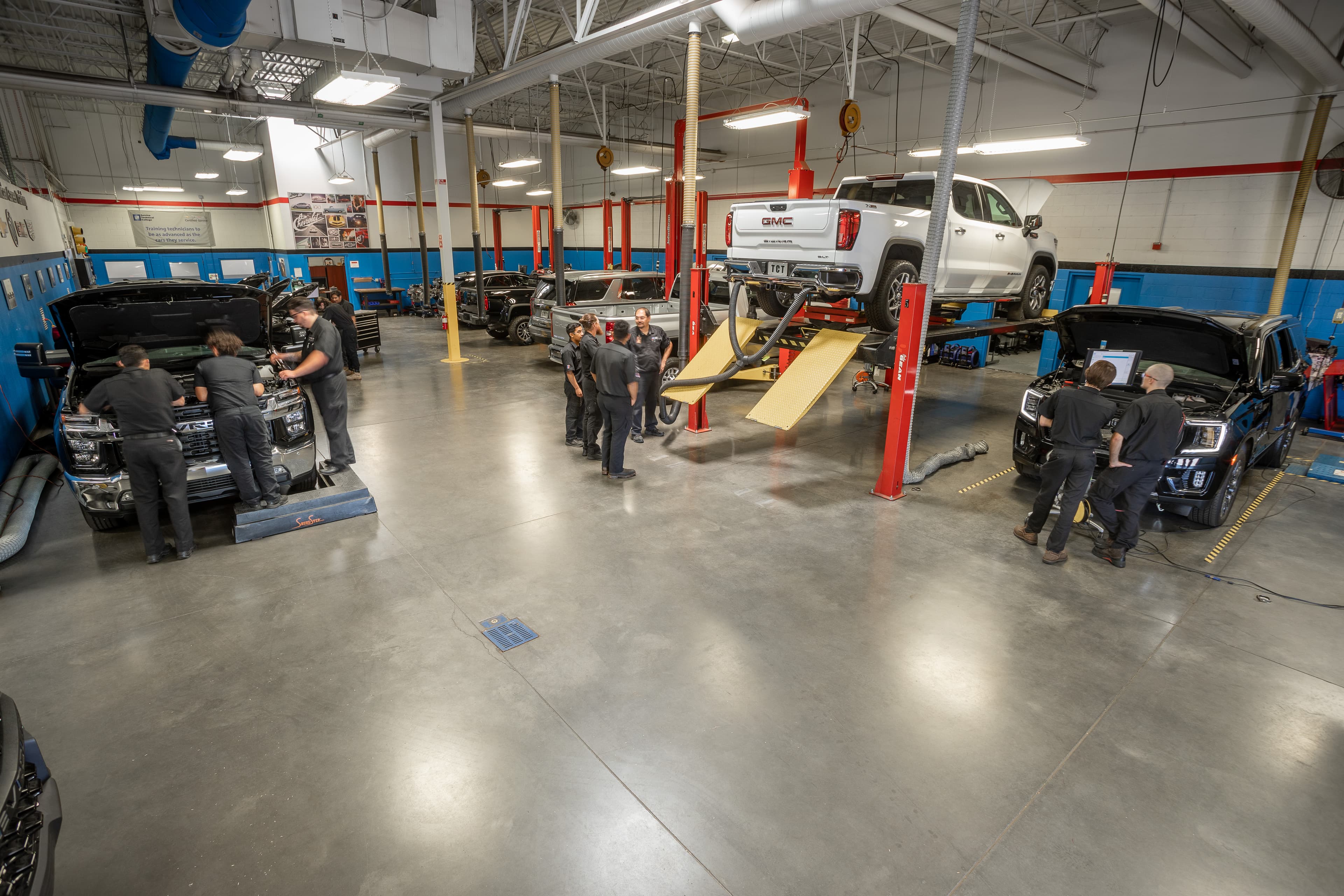 Motor Oil Guide: Types, Benefits & How It Works