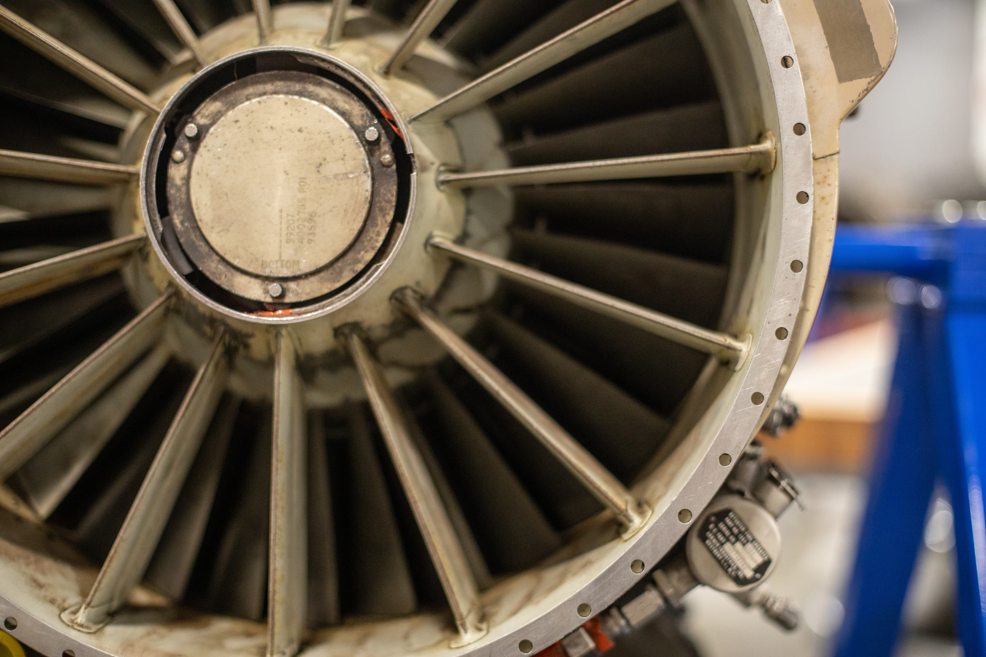 7 Tips for Choosing a Reputable Airplane Mechanic Training School