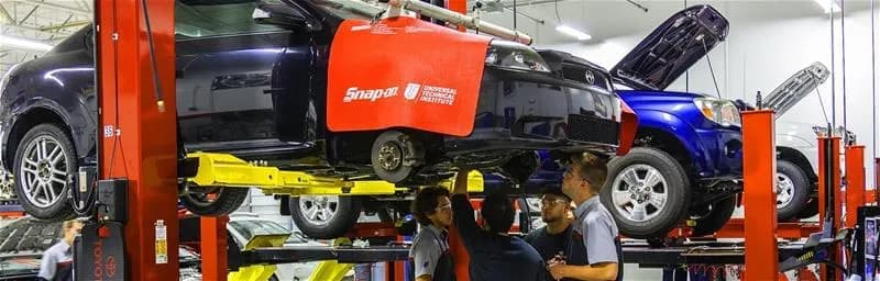 Automotive Mechanic vs. Automotive Technician: Key Career Differences