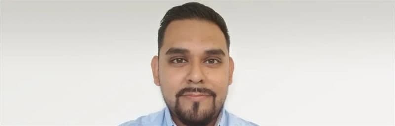 UTI GRADUATE RETURNS TO SCHOOL, THIS TIME AS AN INSTRUCTOR