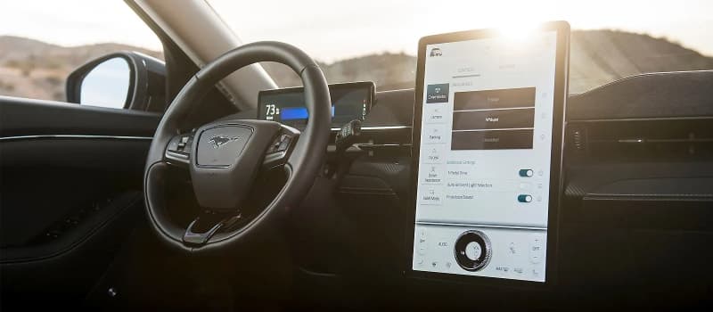 A Glimpse Into UTI Sacramento’s New Electric Vehicle Course