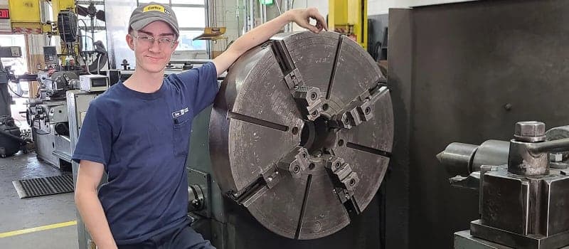 FROM WATCHING YOUTUBE TO WORKING AT CATERPILLAR: CNC GRAD SAMUEL ROBINSON