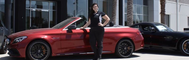 UTI Graduate Is First Female Technician at Mercedes-Benz of Chicago