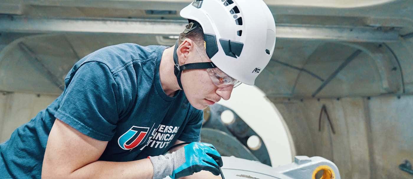 WIND TURBINE TECHNICIAN COURSES