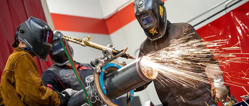 HOW MUCH DO WELDERS MAKE: SALARY, TYPES & DUTIES
