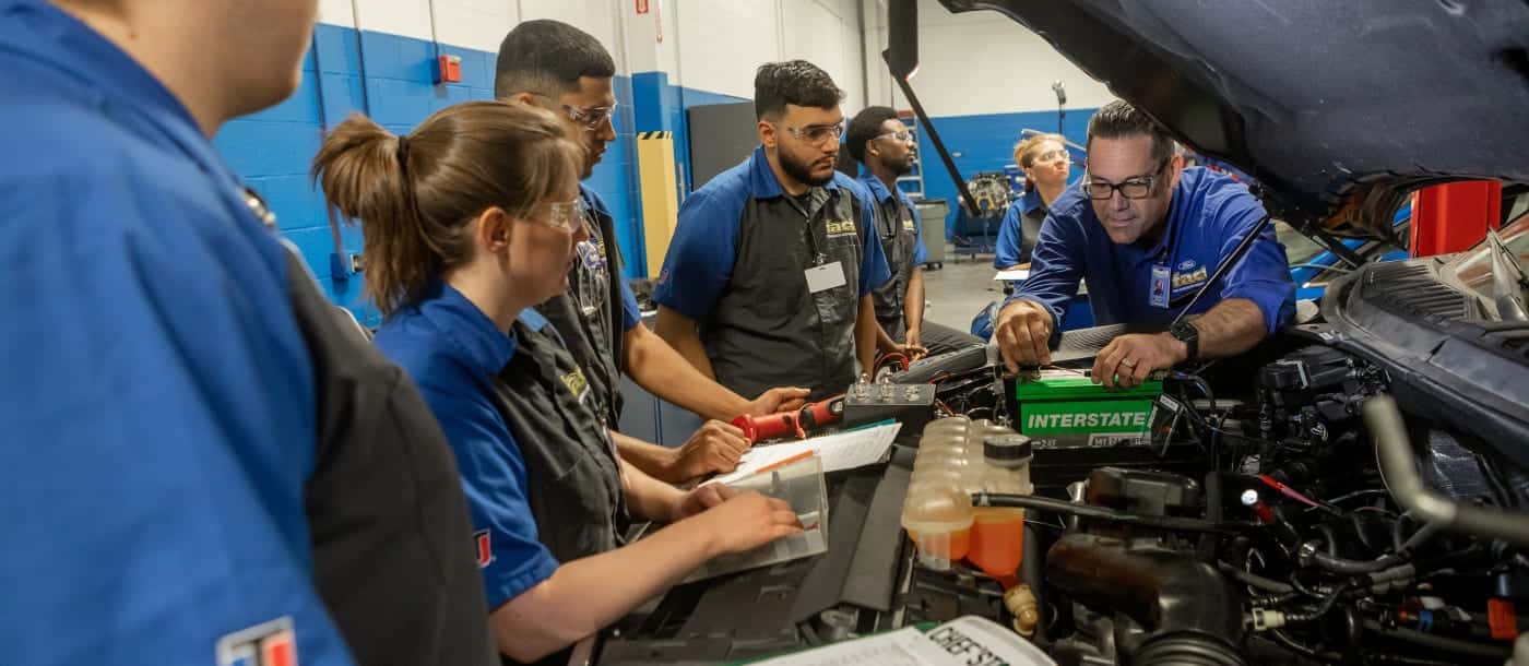 AUTO MECHANIC SCHOOL NEAR BAYONNE, NJ: LEARN AT UTI