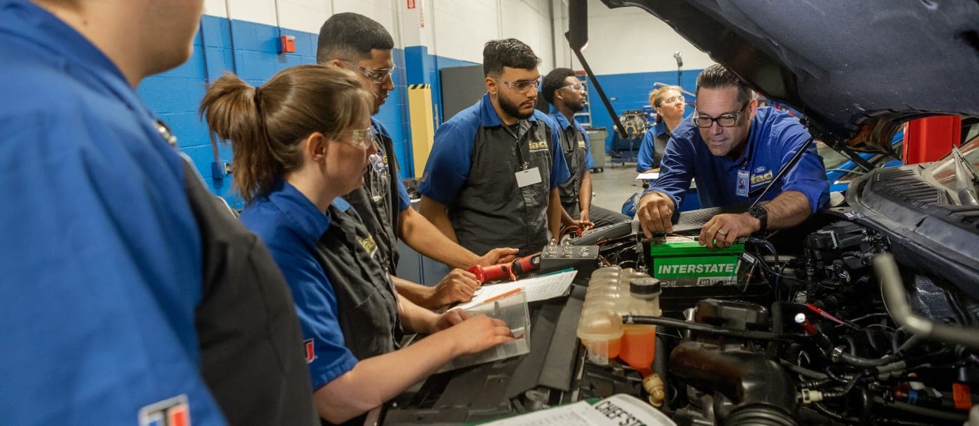 AUTO MECHANIC SCHOOL NEAR BAYONNE, NJ: LEARN AT UTI