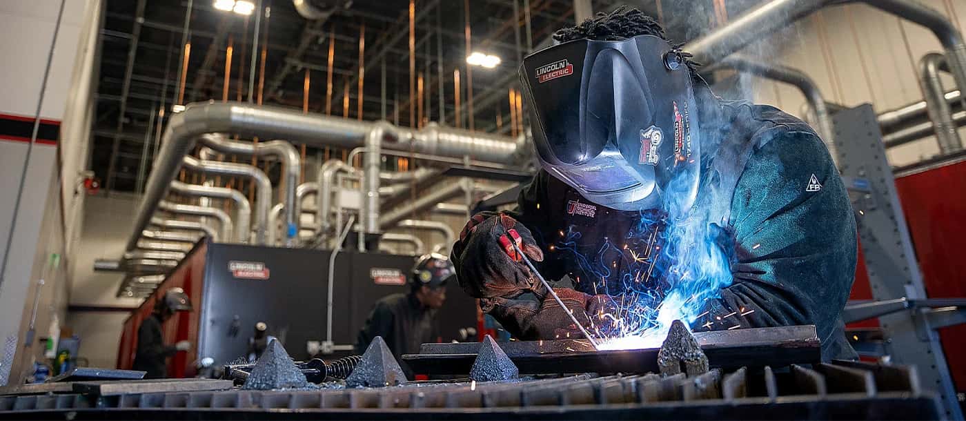 Start Your Path With Welding Training Near Naperville, Illinois