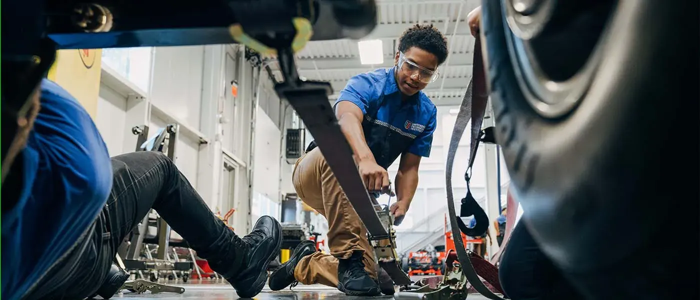 Auto Mechanic School Near Jersey City, NJ: Get Training At UTI