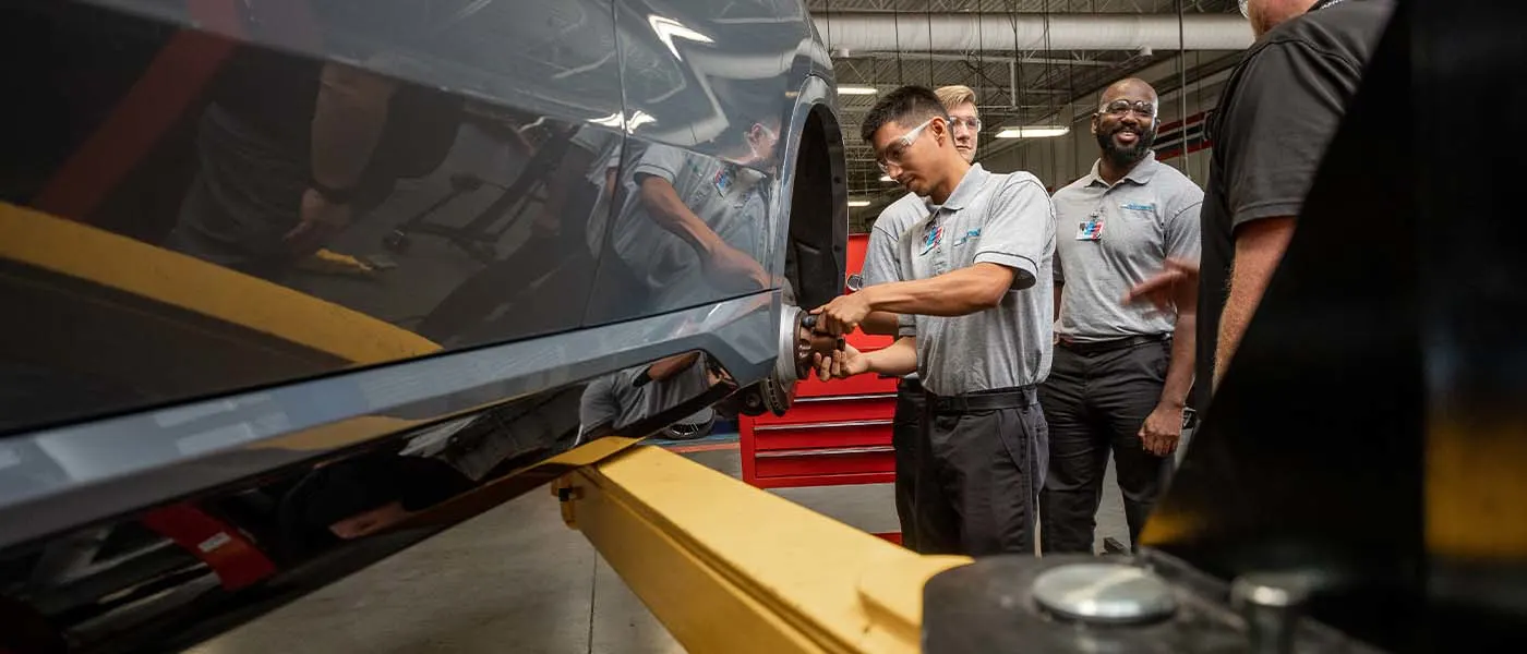 AUTO MECHANIC SCHOOL NEAR PHOENIX, AZ