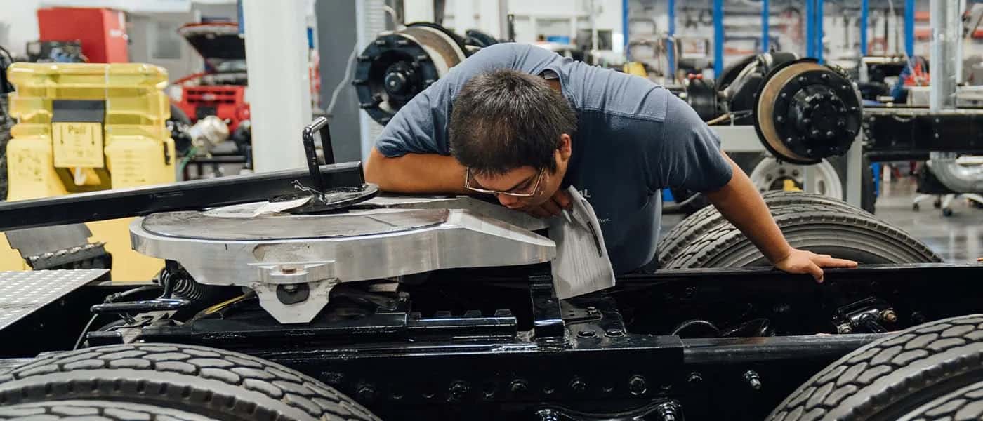 Diesel Mechanic School Near Riverside, California