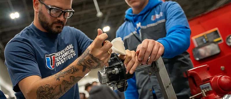 TRADE SCHOOL NEAR JOLIET, IL: TRAIN FOR A CAREER!