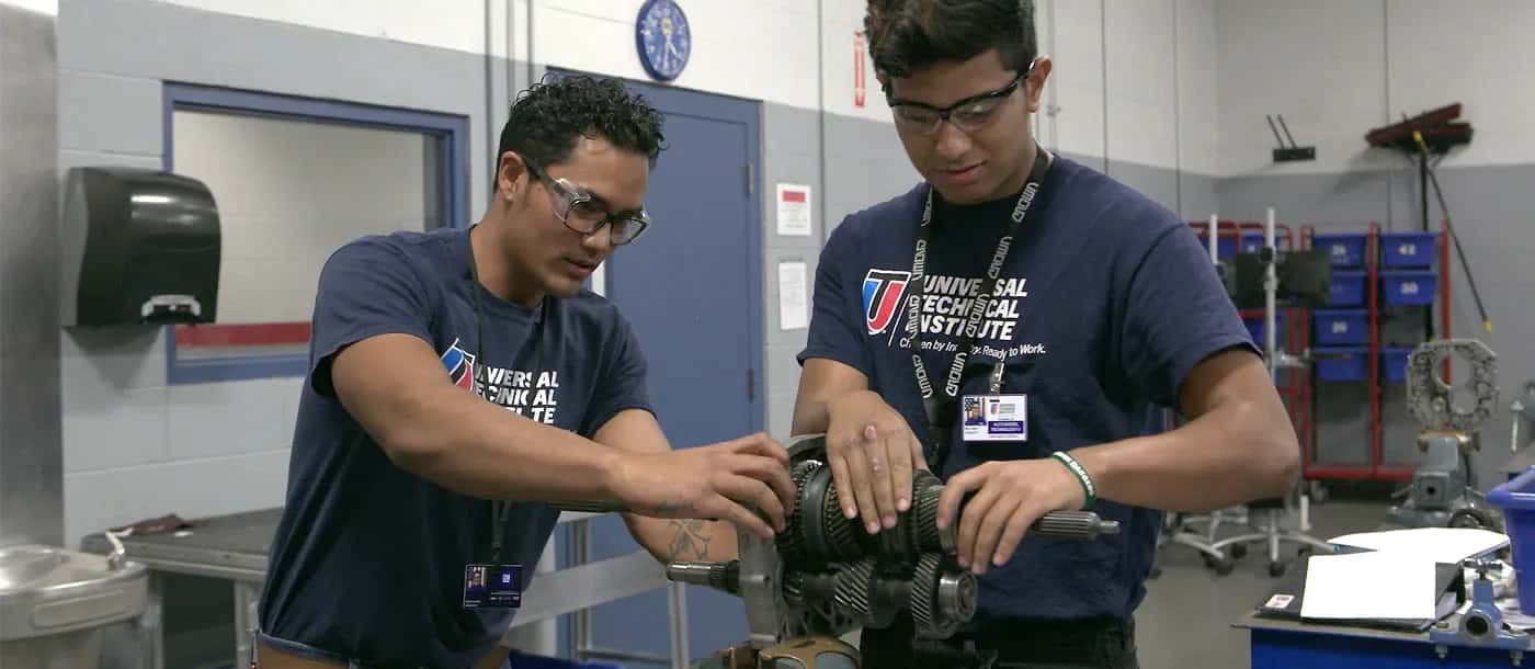 AUTO MECHANIC SCHOOL NEAR MESA, AZ