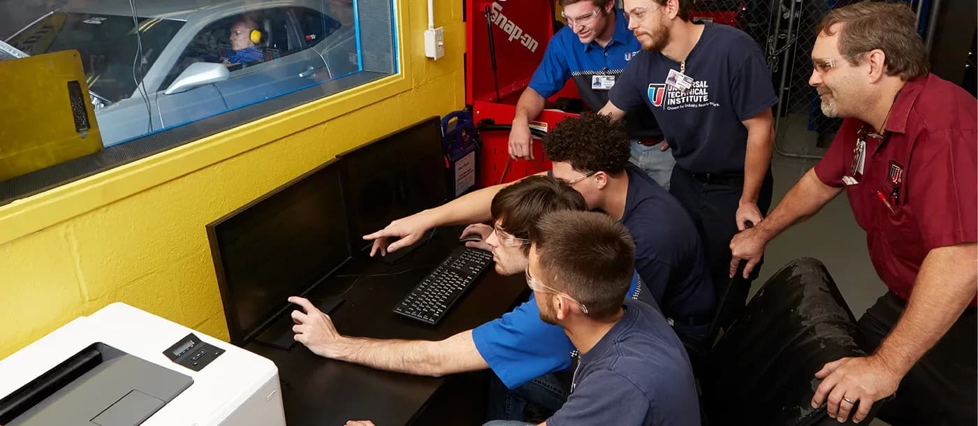 EXPLORE TRADE SCHOOL OPTIONS NEAR DENTON, TEXAS, AT UTI