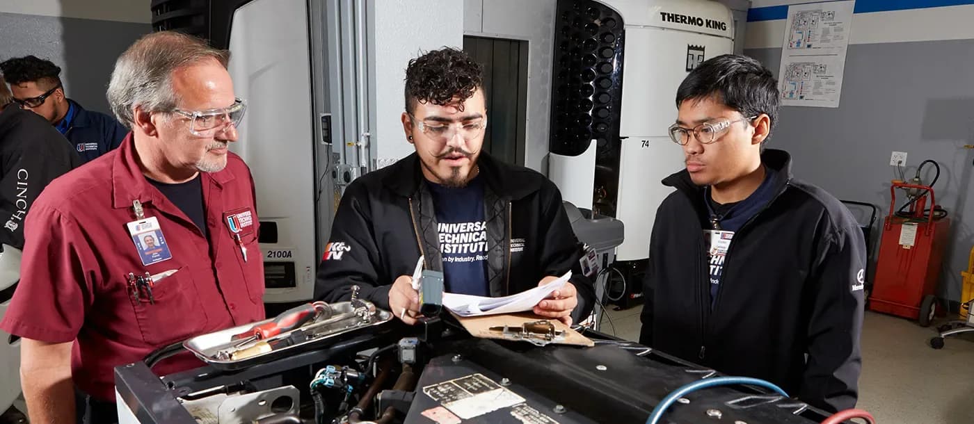 EXPLORE TRADE SCHOOL OPTIONS NEAR FRISCO, TEXAS, AT UTI