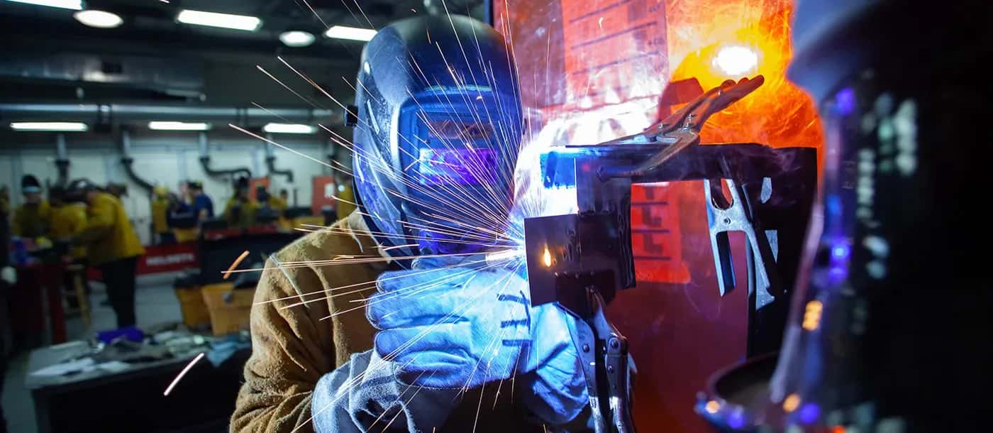 WELDING SCHOOL NEAR ARLINGTON, TX