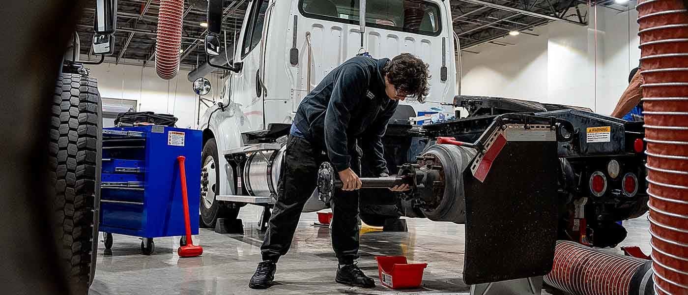 Diesel Mechanic Training Near Elizabeth, New Jersey