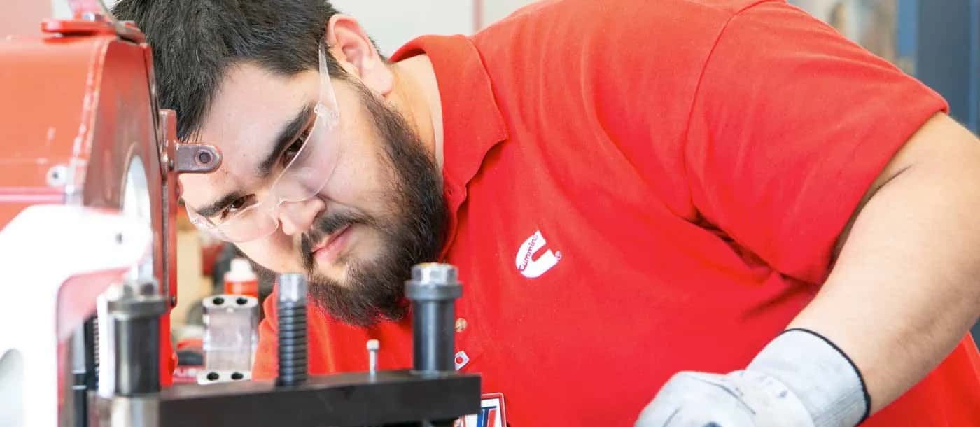 Diesel Mechanic Job Opportunities and Career Outlook