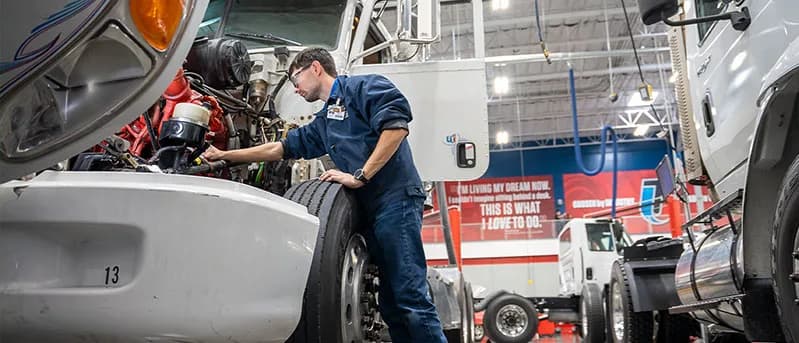 TRADE SCHOOL NEAR RIVERSIDE, CA