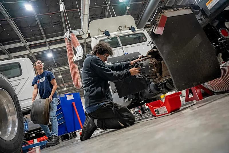 How To Become a Diesel Mechanic: Qualifications & Requirements