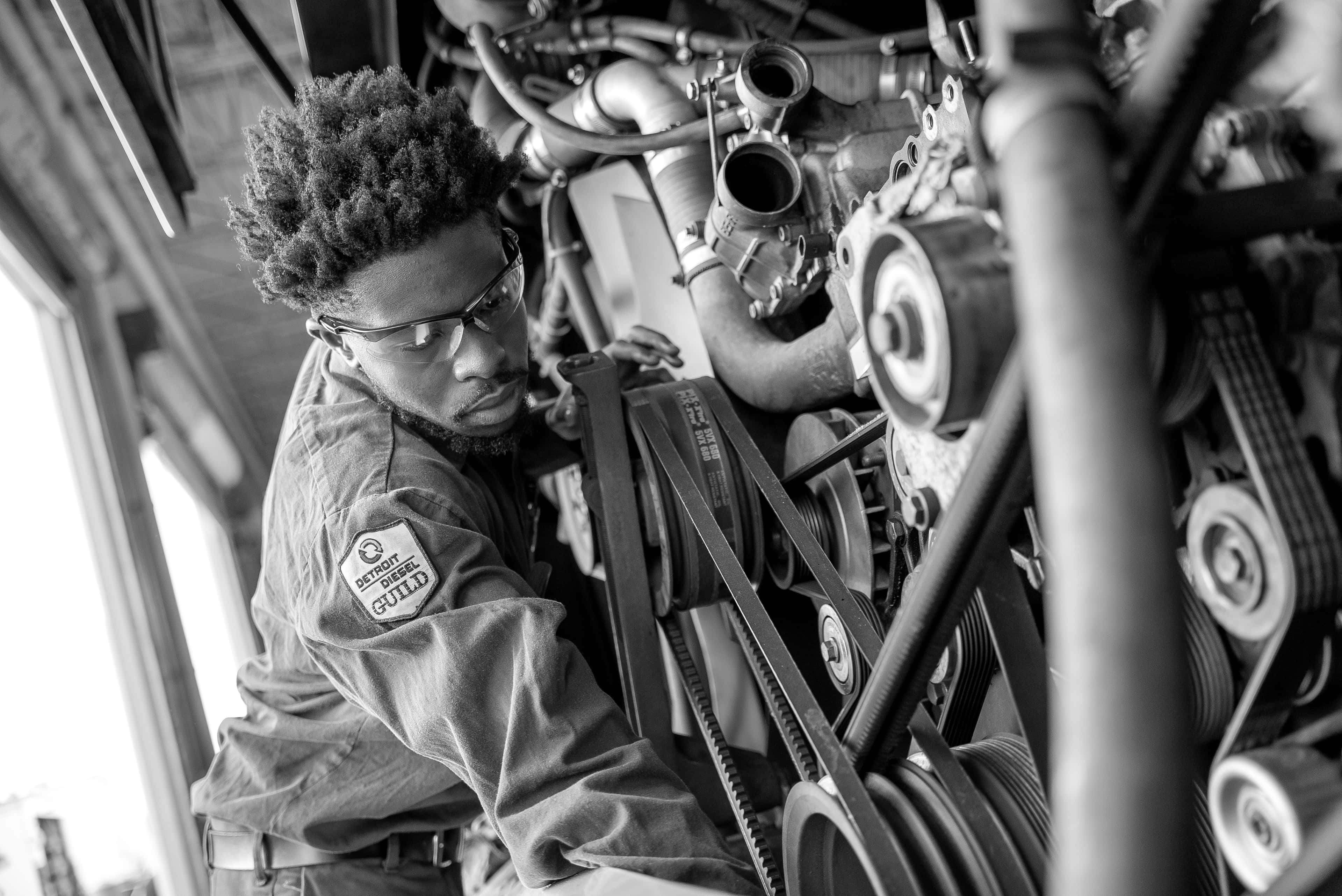 Diesel Technician Career Paths: From Entry-Level to Leadership