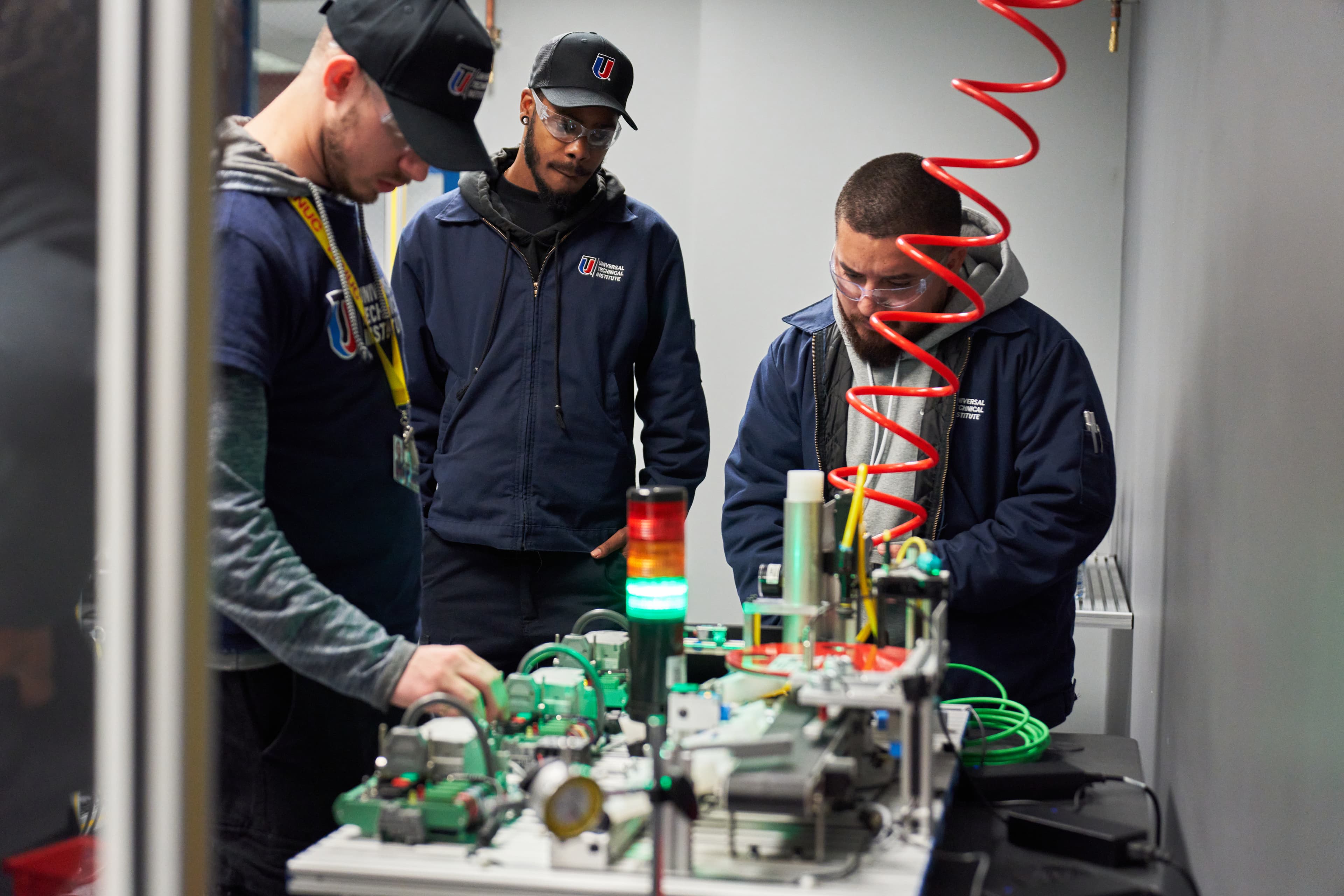 How To Become a Robotics Technician