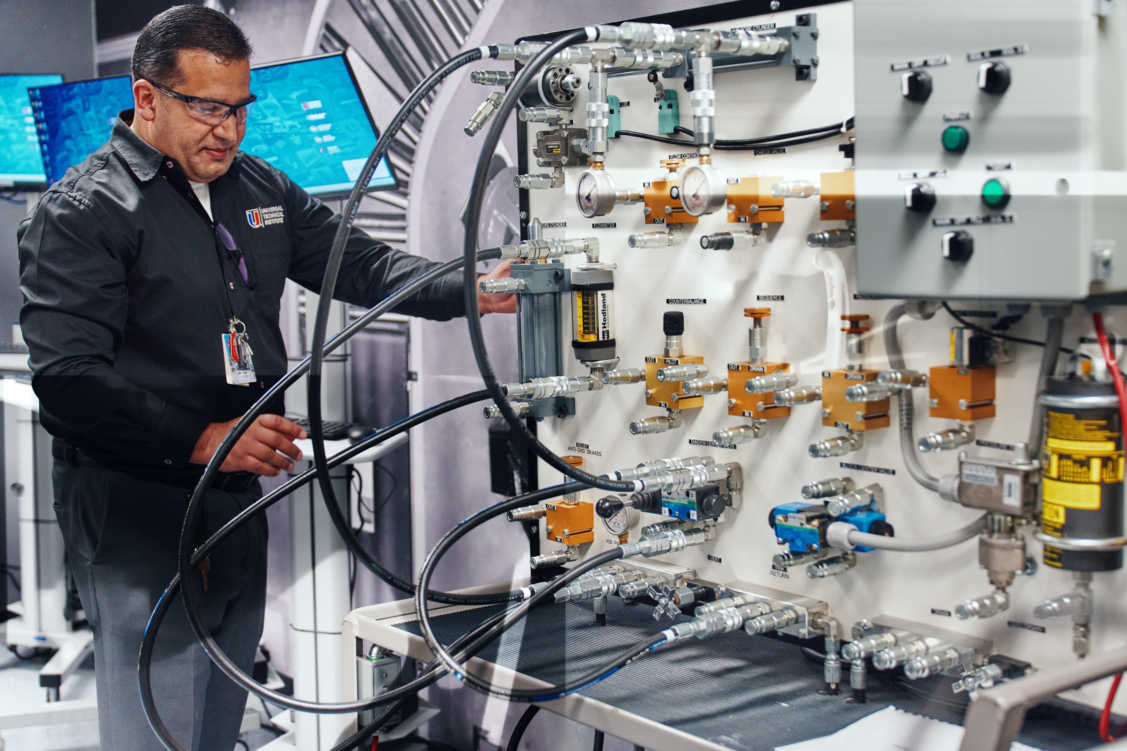 How to Become a Robotics Technician in Texas