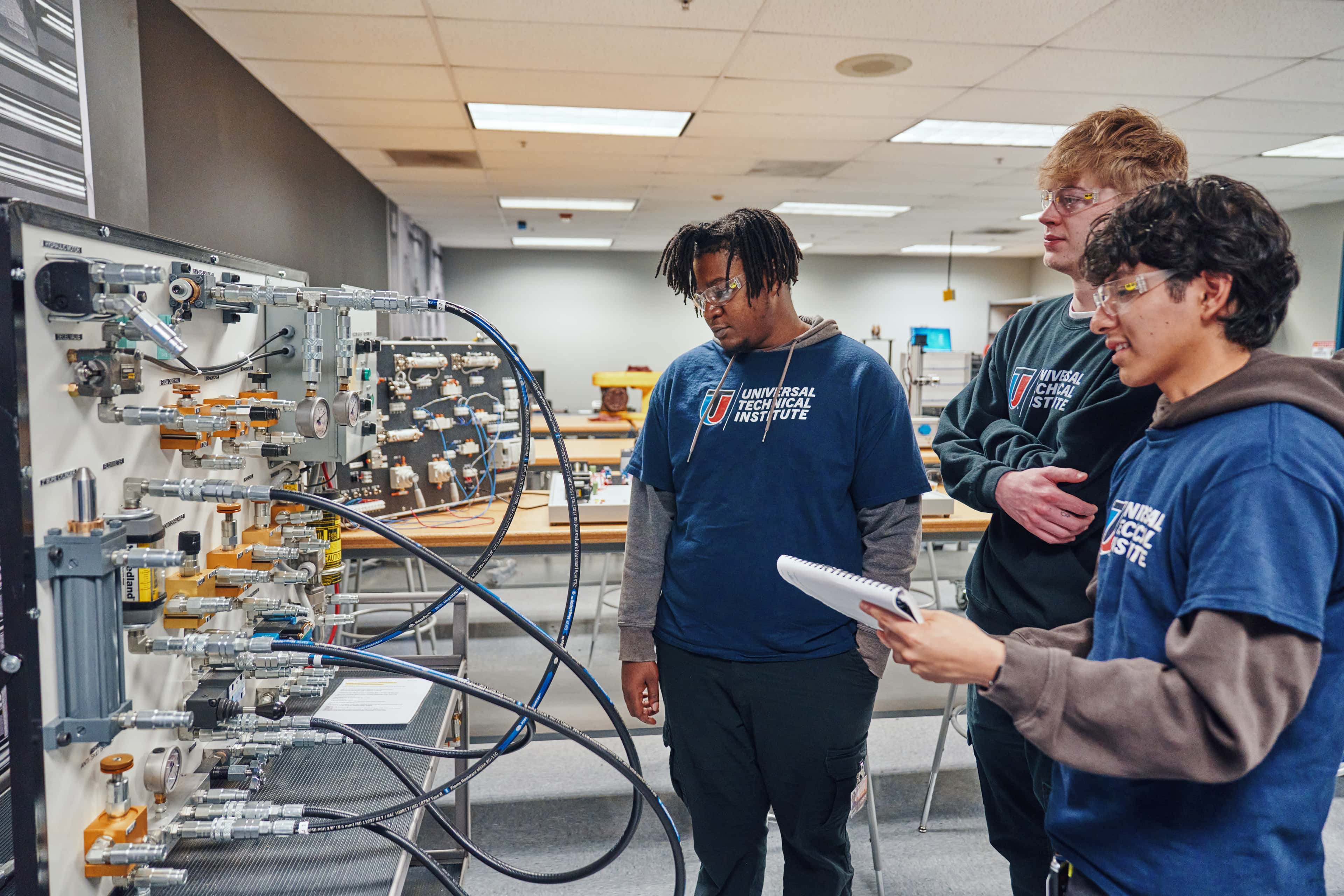 Trade School vs. 4-Year College After High School: Which Path Makes Sense?