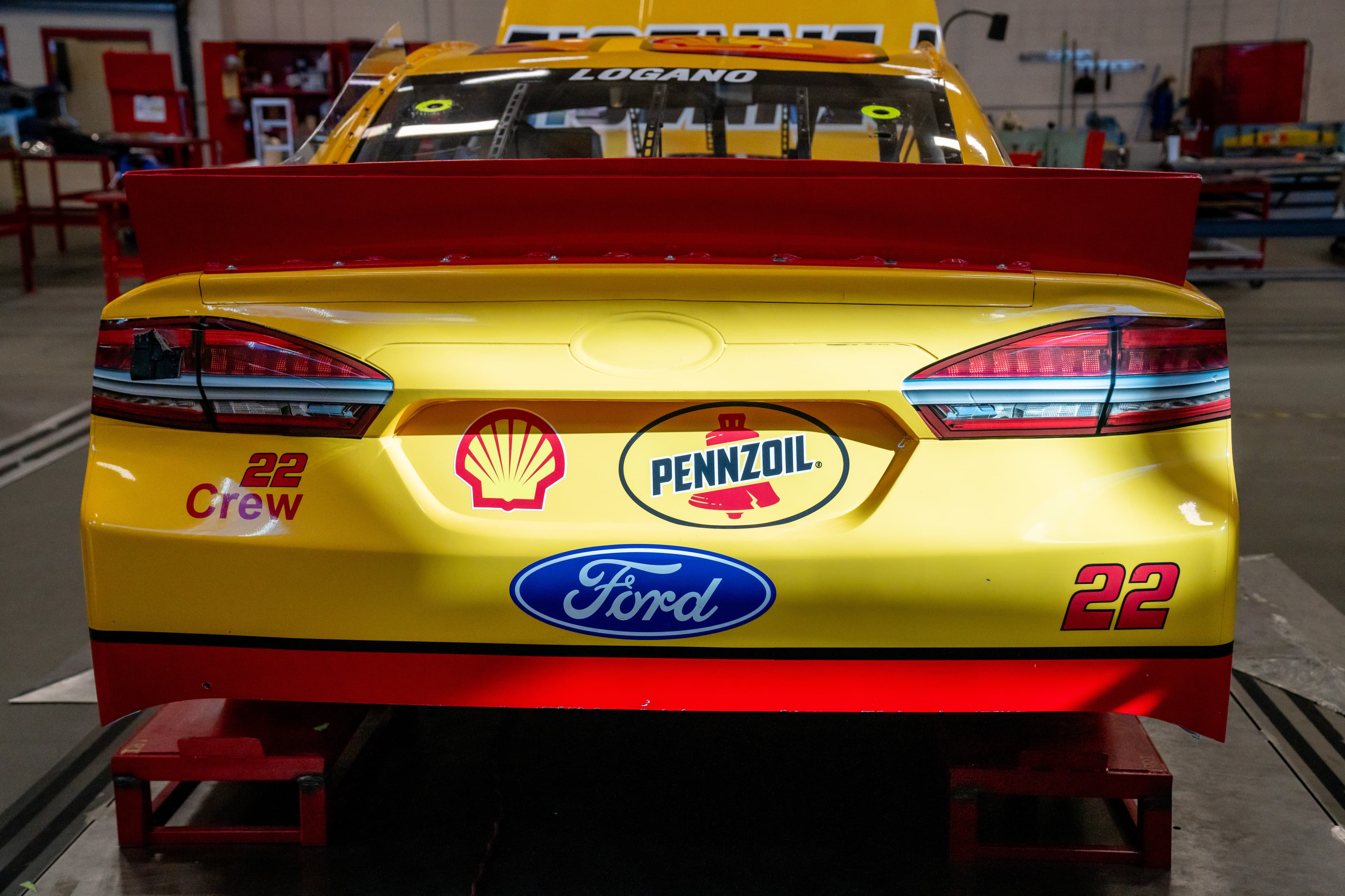 Turn Racing Passion Into NASCAR Mechanic Skills