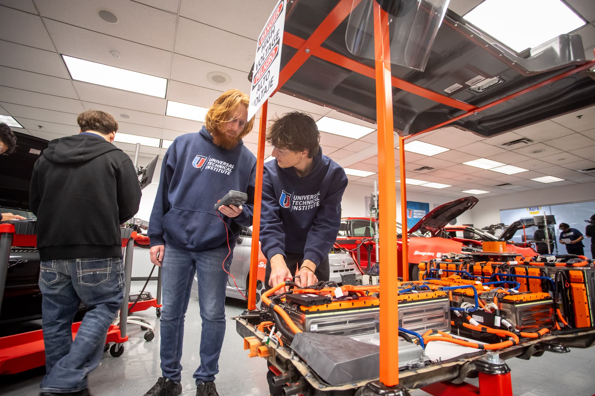 Why Students Choose Universal Technical Institute UTI
