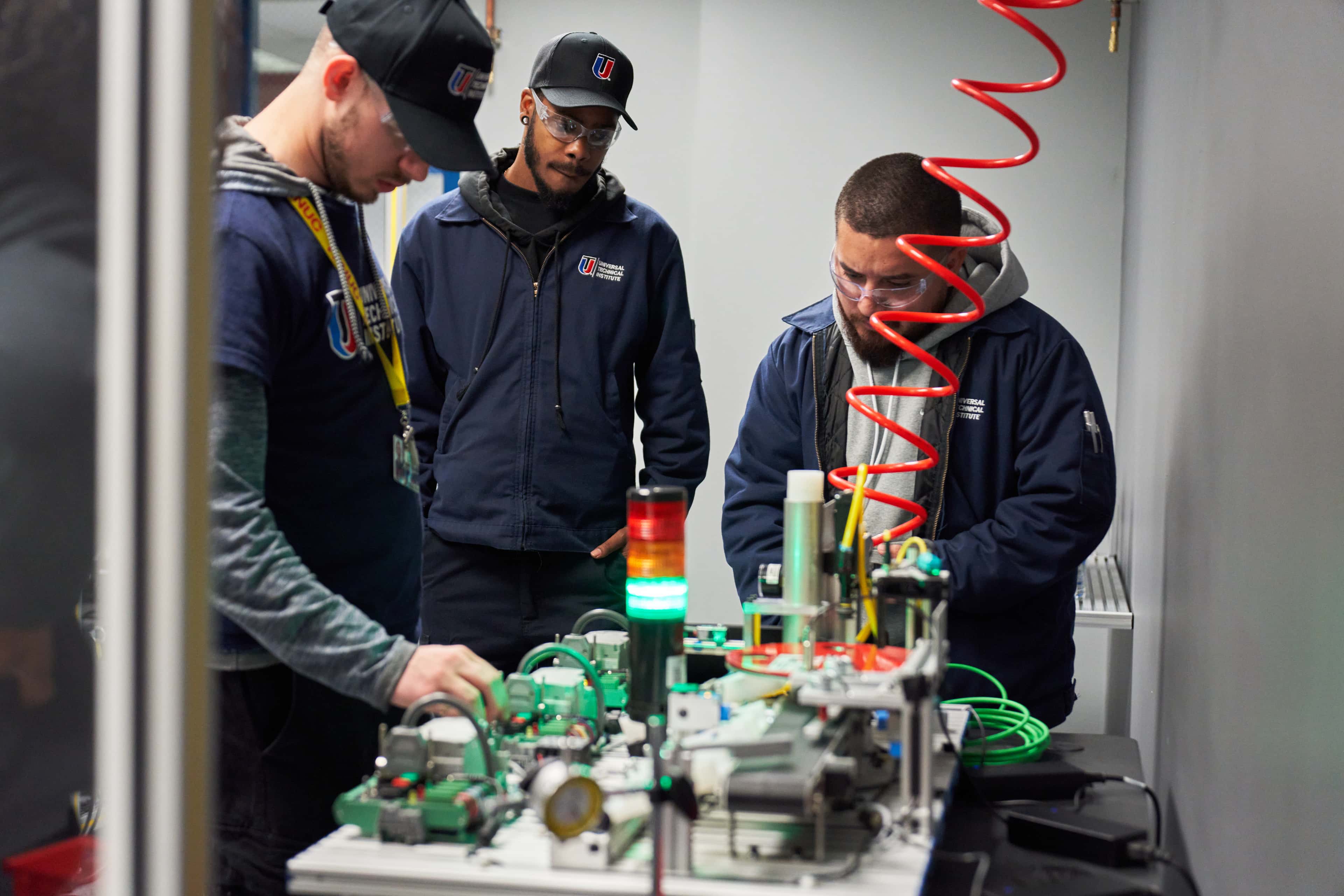How to Become a Robotics Technician: Step-by-Step Career Guide | UTI